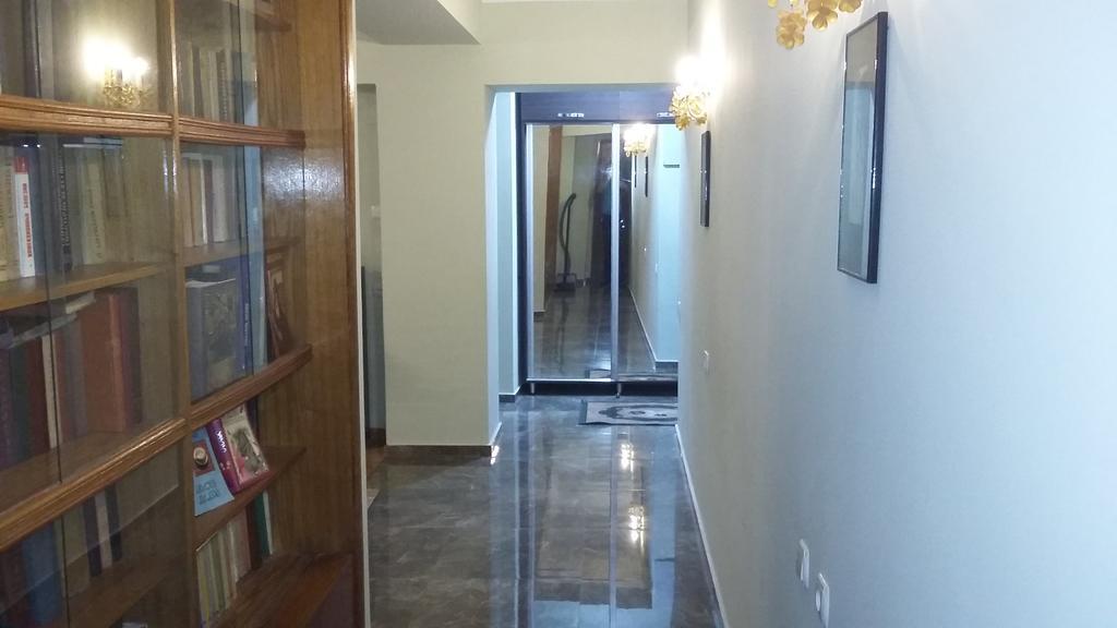 Nellie'S Apartment Батуми Экстерьер фото